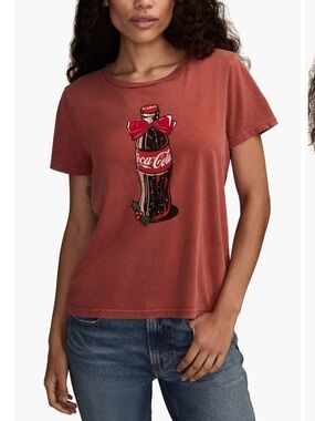 NWT lucky brand coca-cola Christmas bottle graphic t-shirt small